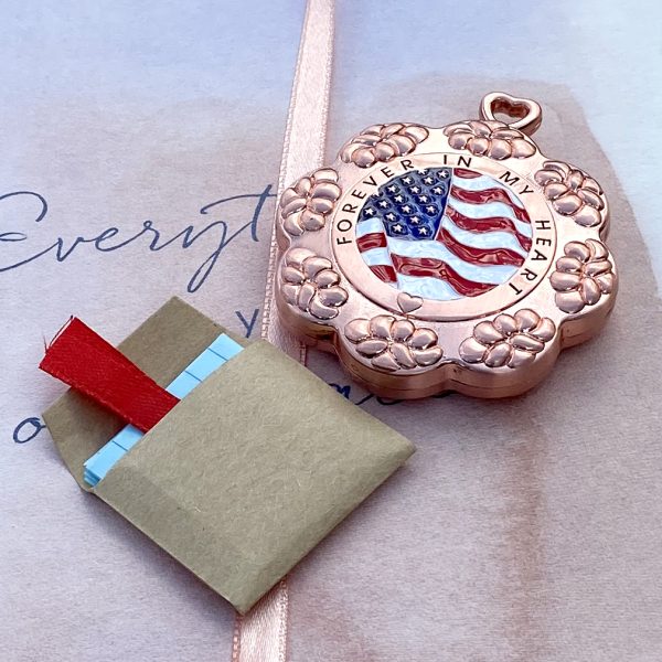Personalized military gifts via Eternity Letter