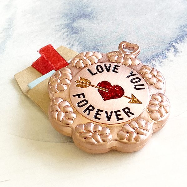 In memory gifts of a loved one via Eternity Letter